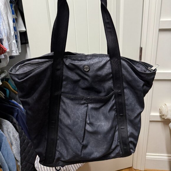 Lululemon tote bag - Picture 1 of 3